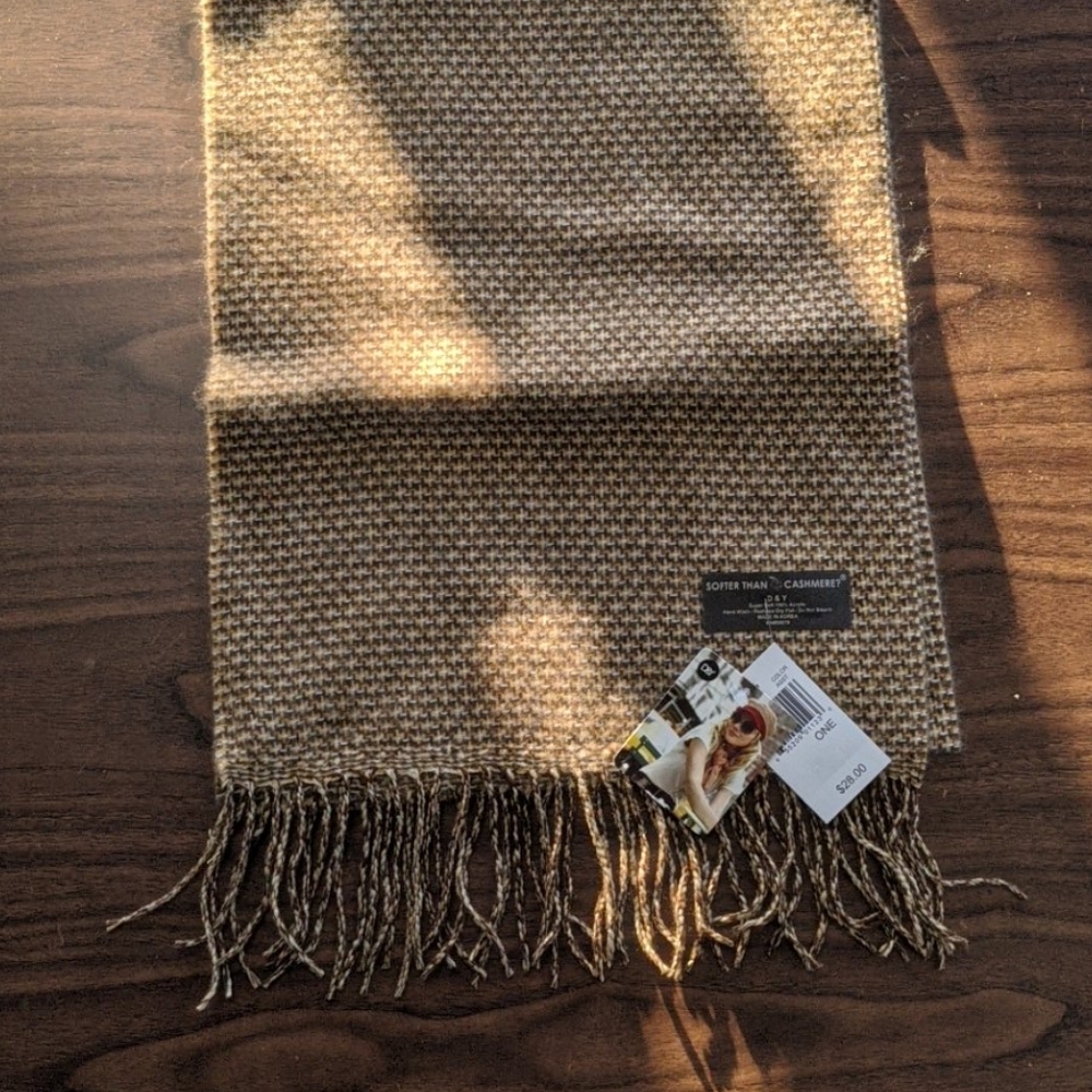 Winter scarf by D & Y, 100% acrylic